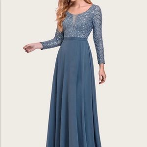 EVER-PRETTY Scoop Neck Sequin Bodice Prom Dress